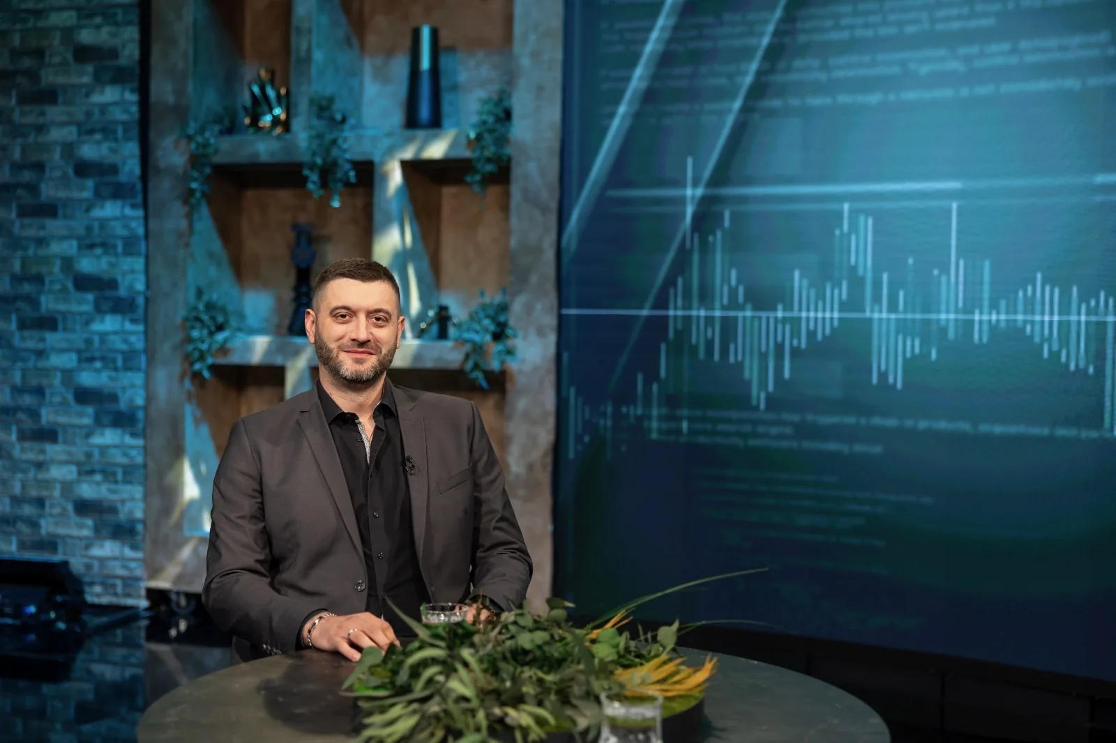 Aleksandar Mastilovic leading a workshop